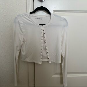 Abercrombie & Fitch White Buttoned Crop Long Sleeve